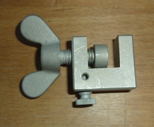 Einpresswerkzeug klemmzwinge - einpresswerkzeug, /